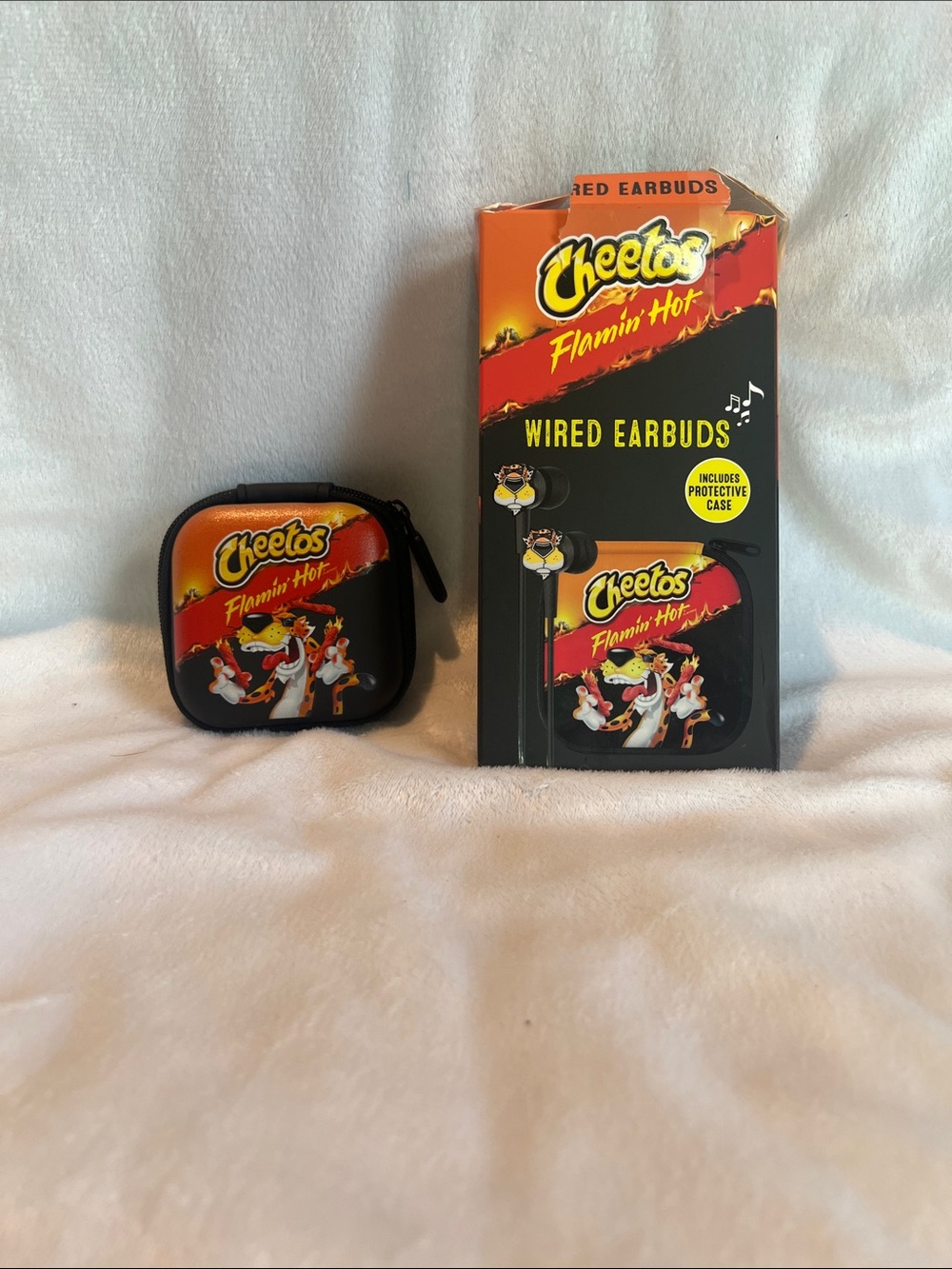 Cheetos Flamin' Hot Wired Earbuds with Protective Case - Red/Black